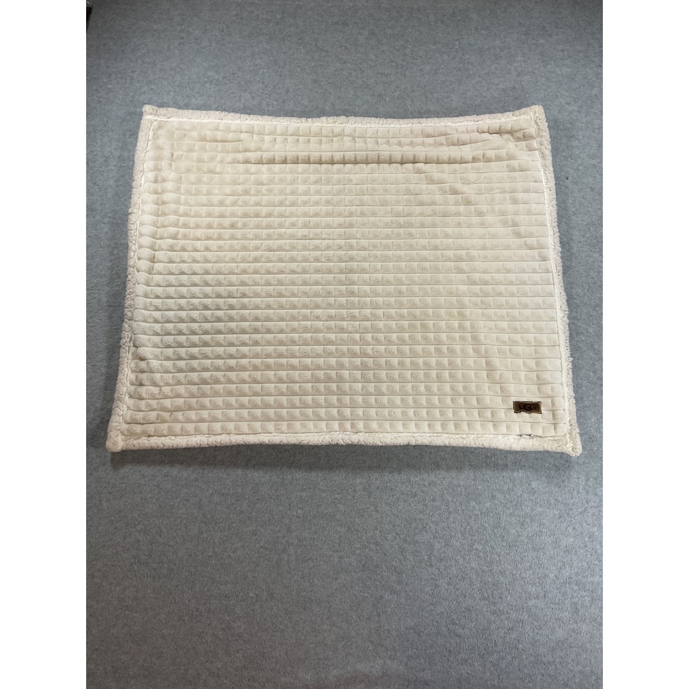 UGG Cream Faux Fur Waffle Texture Decorative Pillow Cover 20x26 Sherpa 2122
